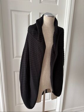 Grace Elements size S black sweater